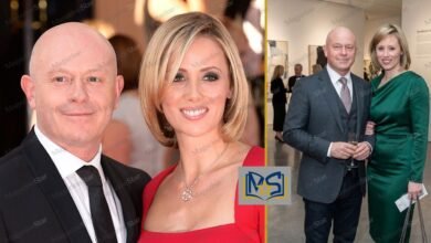 British actor Ross Kemp standing with his wife, Australian corporate lawyer Renee O'Brien, at a public event.